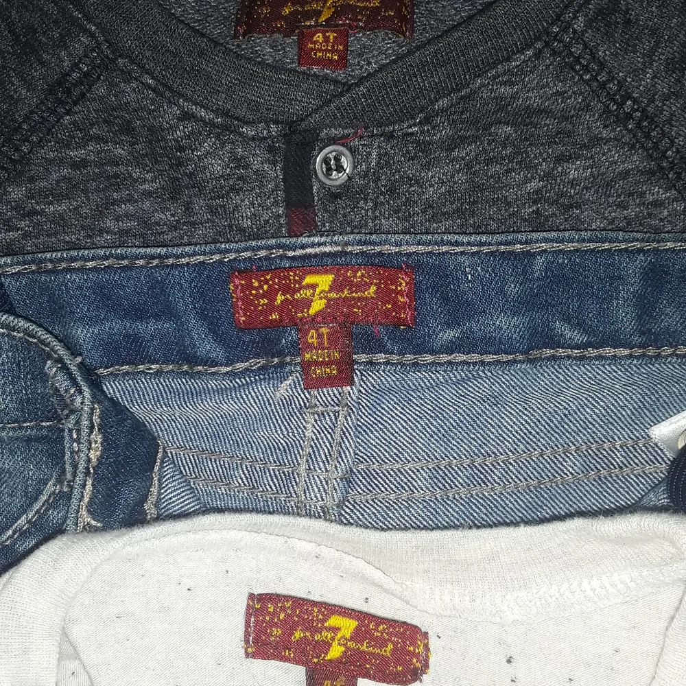 4t, 2 piece boys 7 for all mankind outfit - Picture 4 of 4